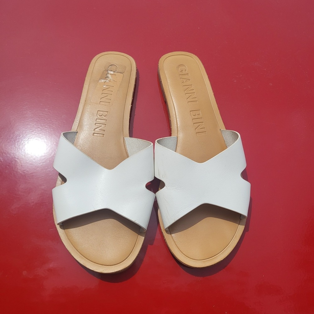 GIANNI BINI Women's Flat Sandals White Slip On Size 9